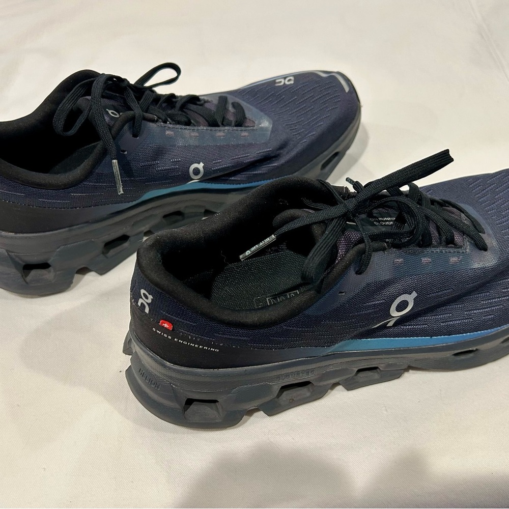 On Running Men's Navy and Black Athletic Shoes